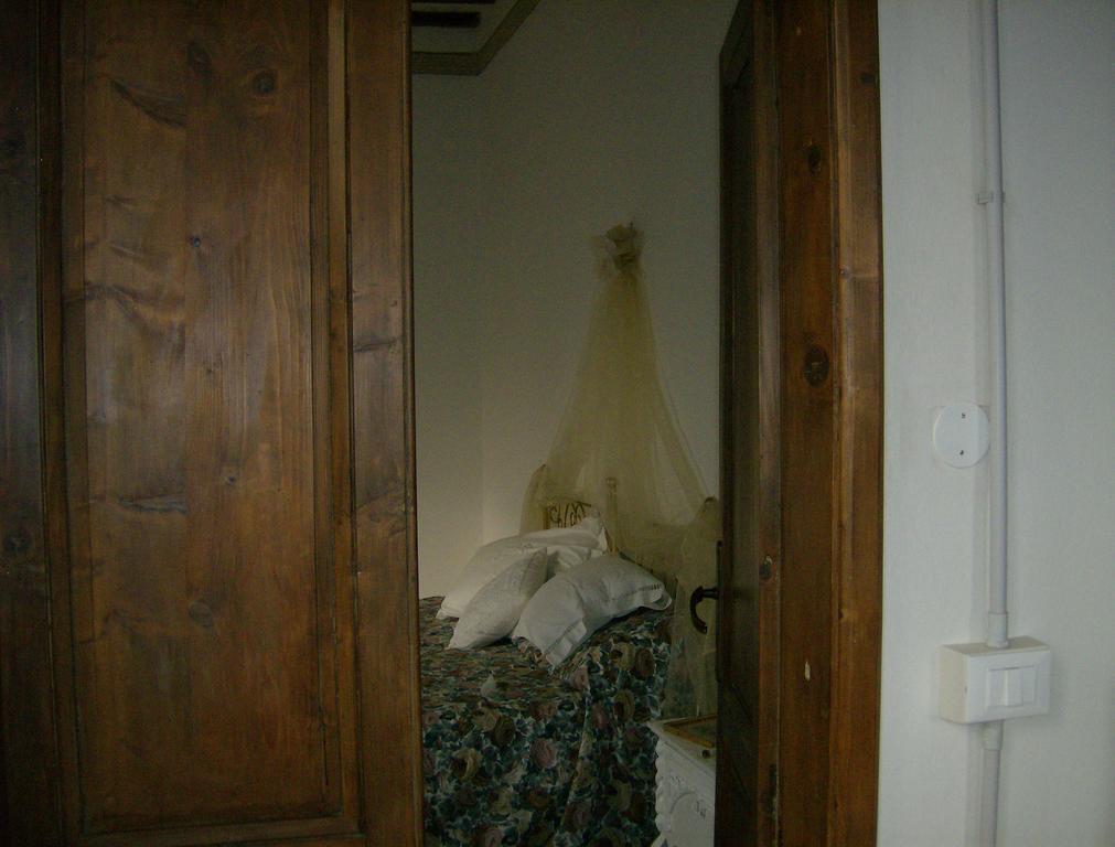 Le Finestre Di San Michele Apartment คาสติญโญน ฟิโอเรนทิโน ภายนอก รูปภาพ